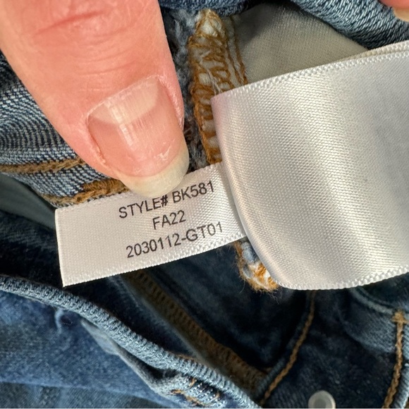 J. Crew Factory High-Rise Slim boyfriend jean in all-day stretch - Straight Leg - Picture 6 of 9